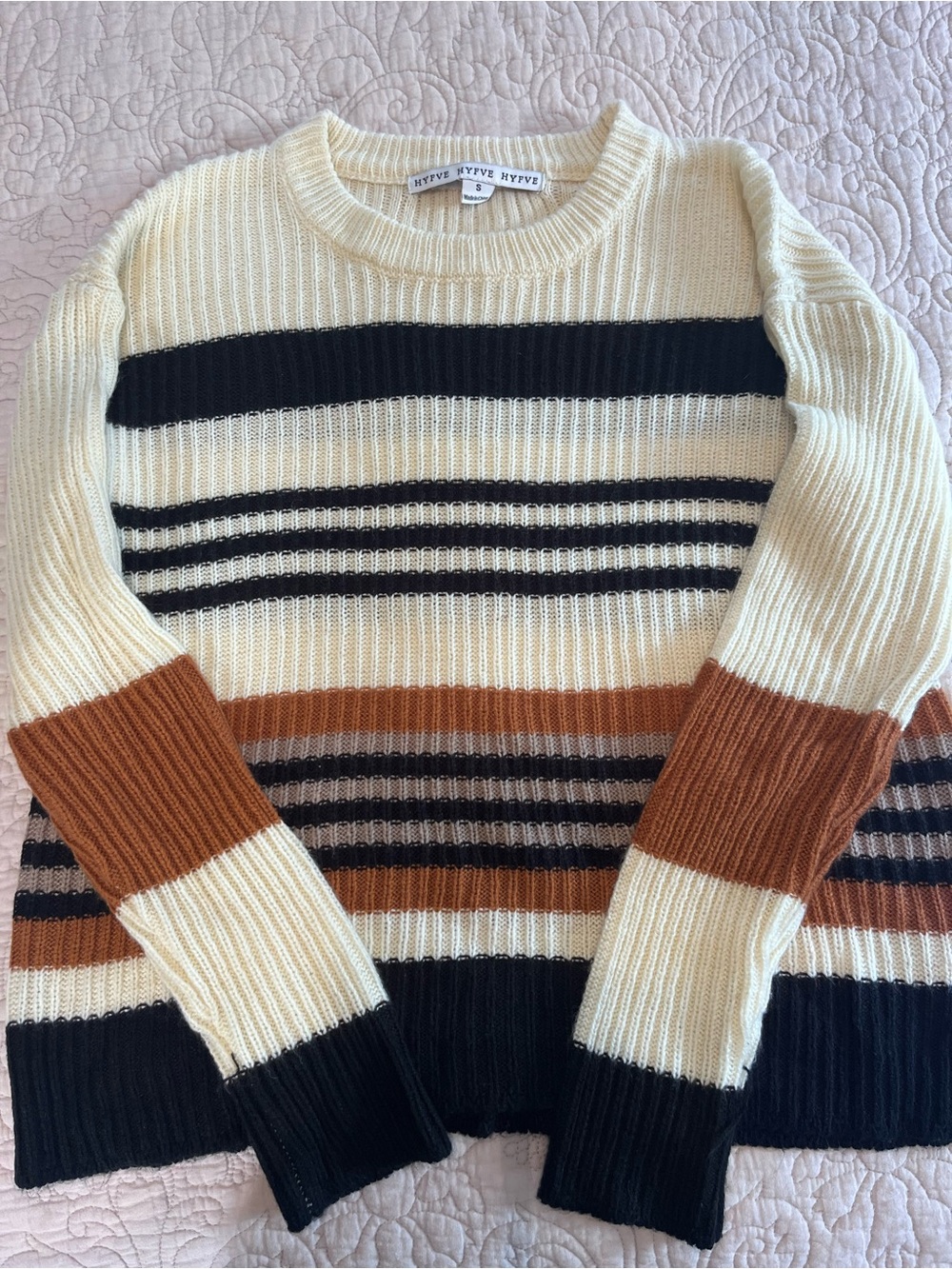HYFVE Cream & Black Ribbed Crewneck Sweater